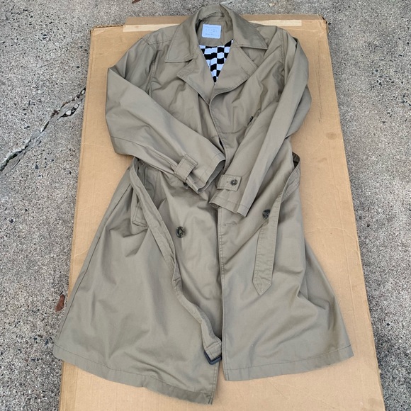 Urban Long Graphic Trench Coat Size Large - Picture 3 of 7